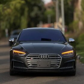 2019 Audi S5: 349hp Twin-Turbo Luxury