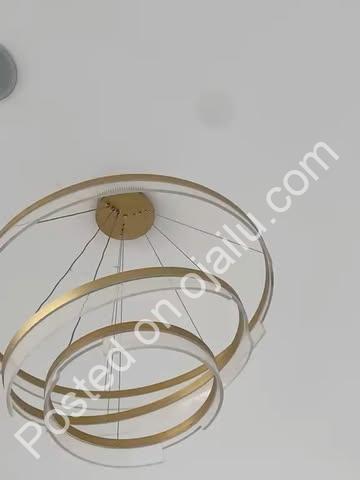 Chandelier-Luxe Mobile Suite: Barely Used, 3.5M