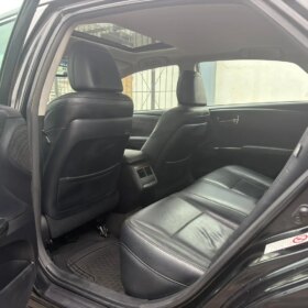 Luxury 2014 Avalon: Fully Loaded & Accident-Free