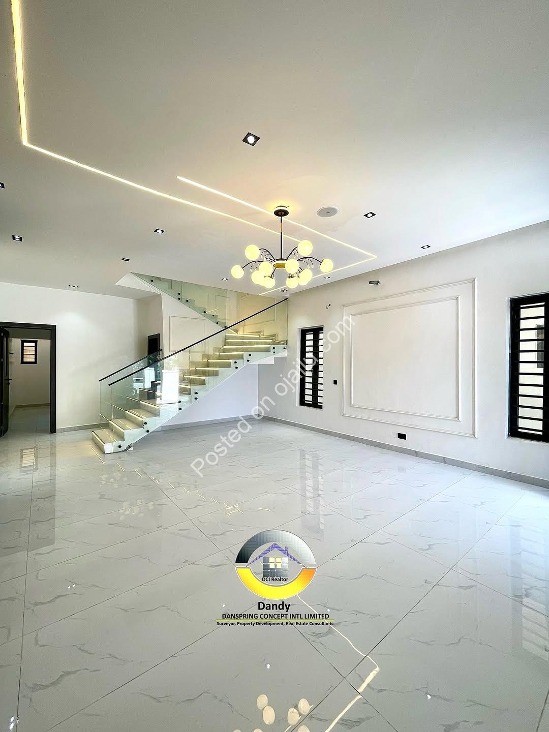 Lekki’s Grand 5-Bedroom Oasis with BQ