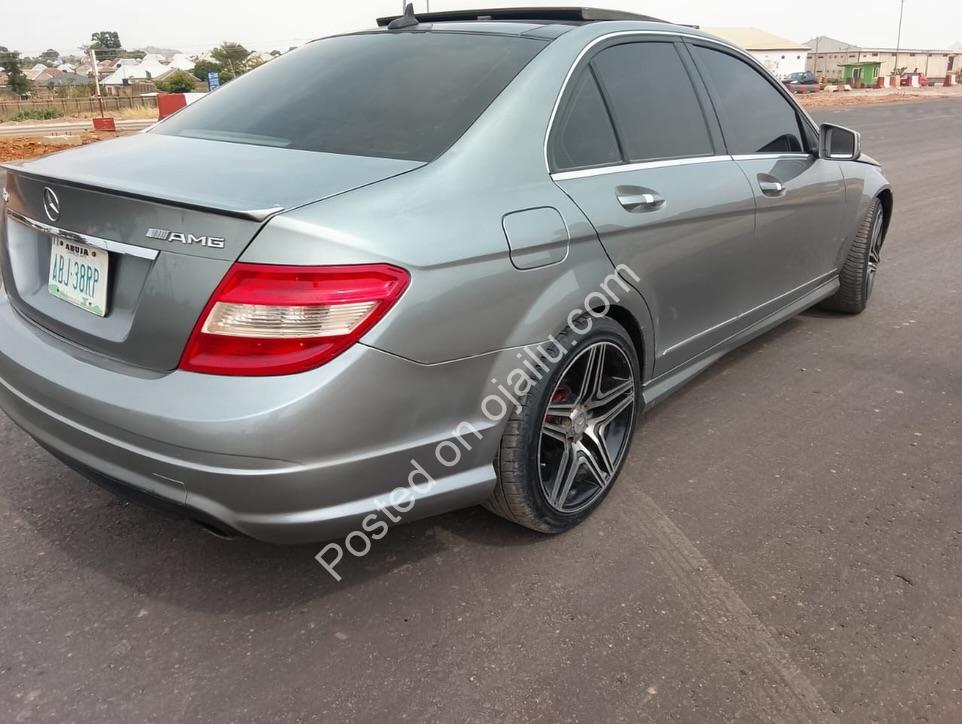 2011 Mercedes C350: Pristine V6 Power, Untampered & Chilling AC