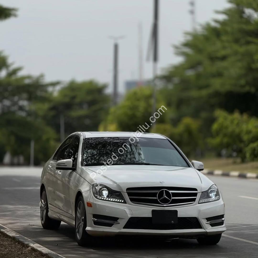 Executive Legend: 2013 C300 W204 – Buy & Drive Ready