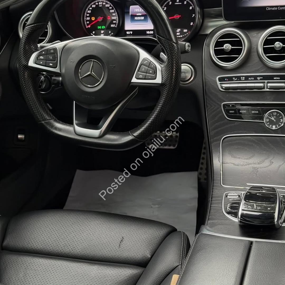 329HP Biturbo V6: 2015 Mercedes C400 AWD
