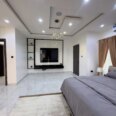 Luxury 5-Bed Duplex with Pool & Jacuzzi