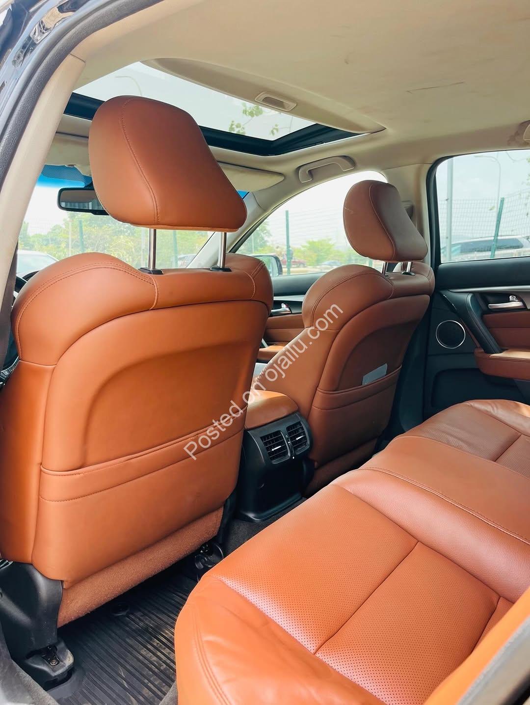 Luxury Lexus ES350: Keyless, Sunroof, Smooth Drive