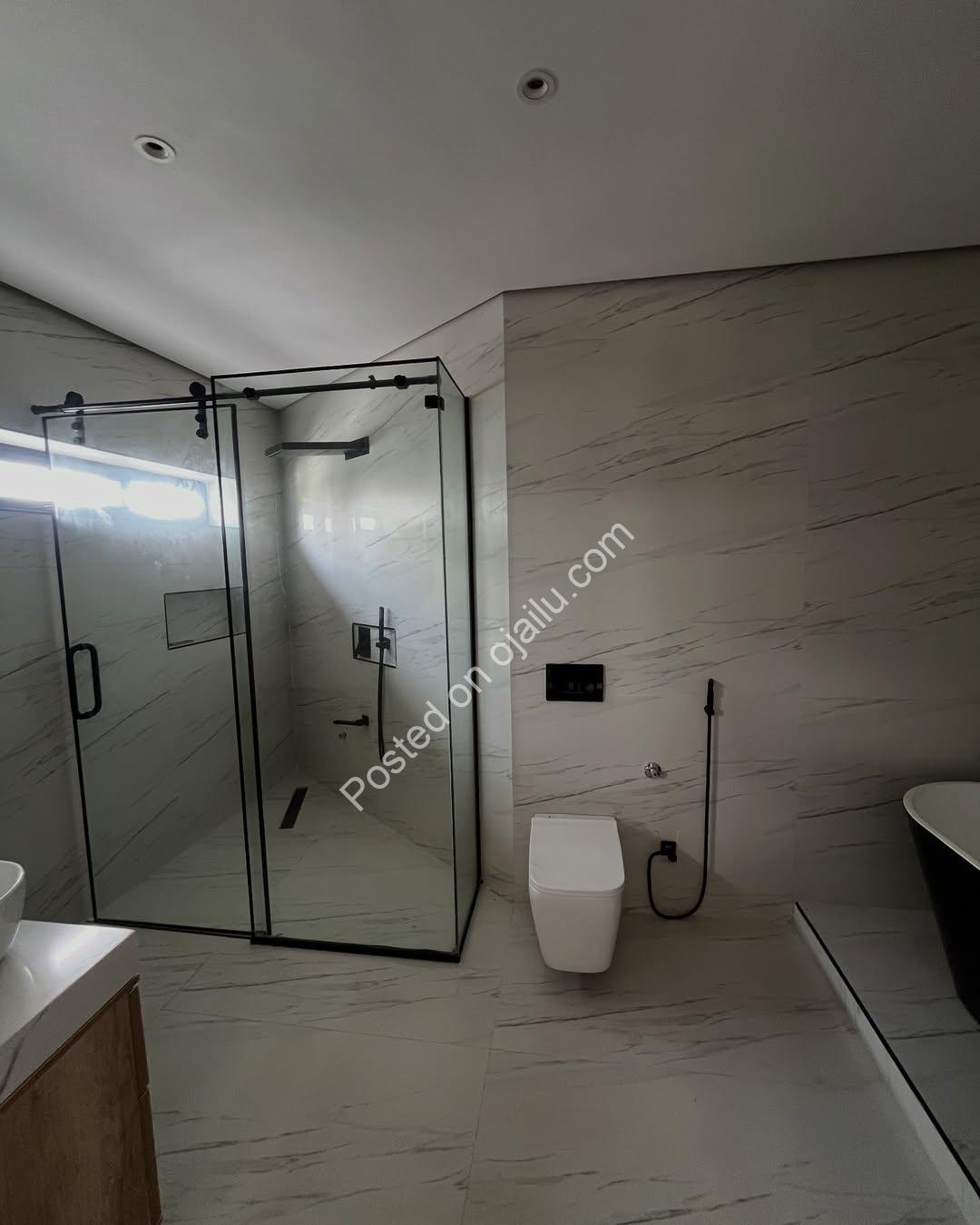 Lekki’s Ultimate 5-Bedroom Estate with Cinema & Pool