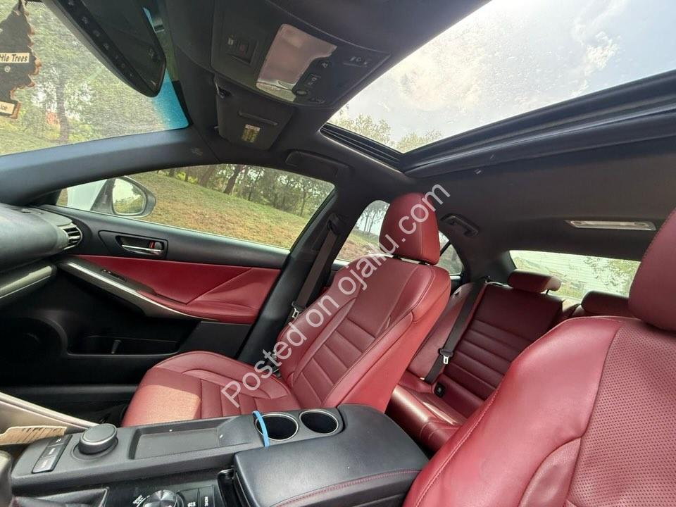 2017 Lexus LX570: Pristine & Unregistered, Only 63M