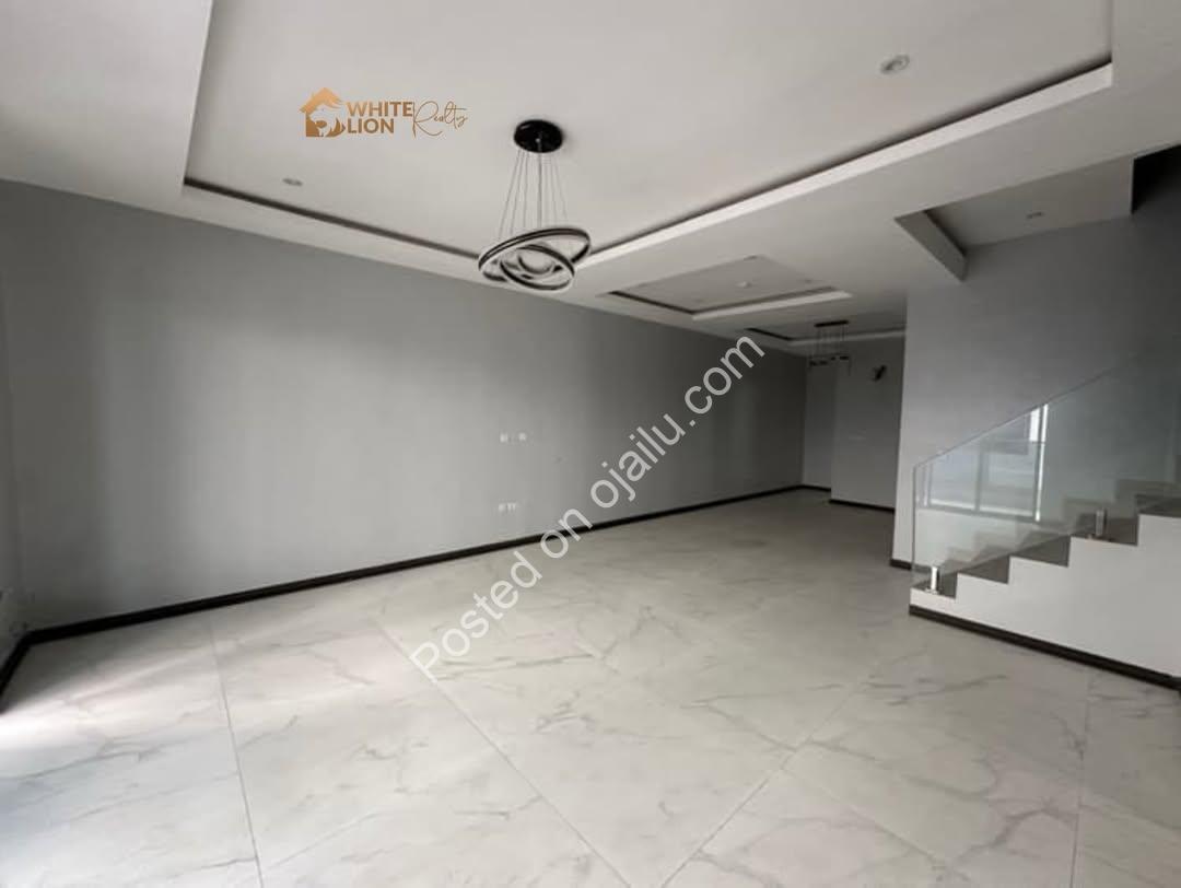 Lekki’s Finest 4-Bed Maisonette with Resort-Style Pool