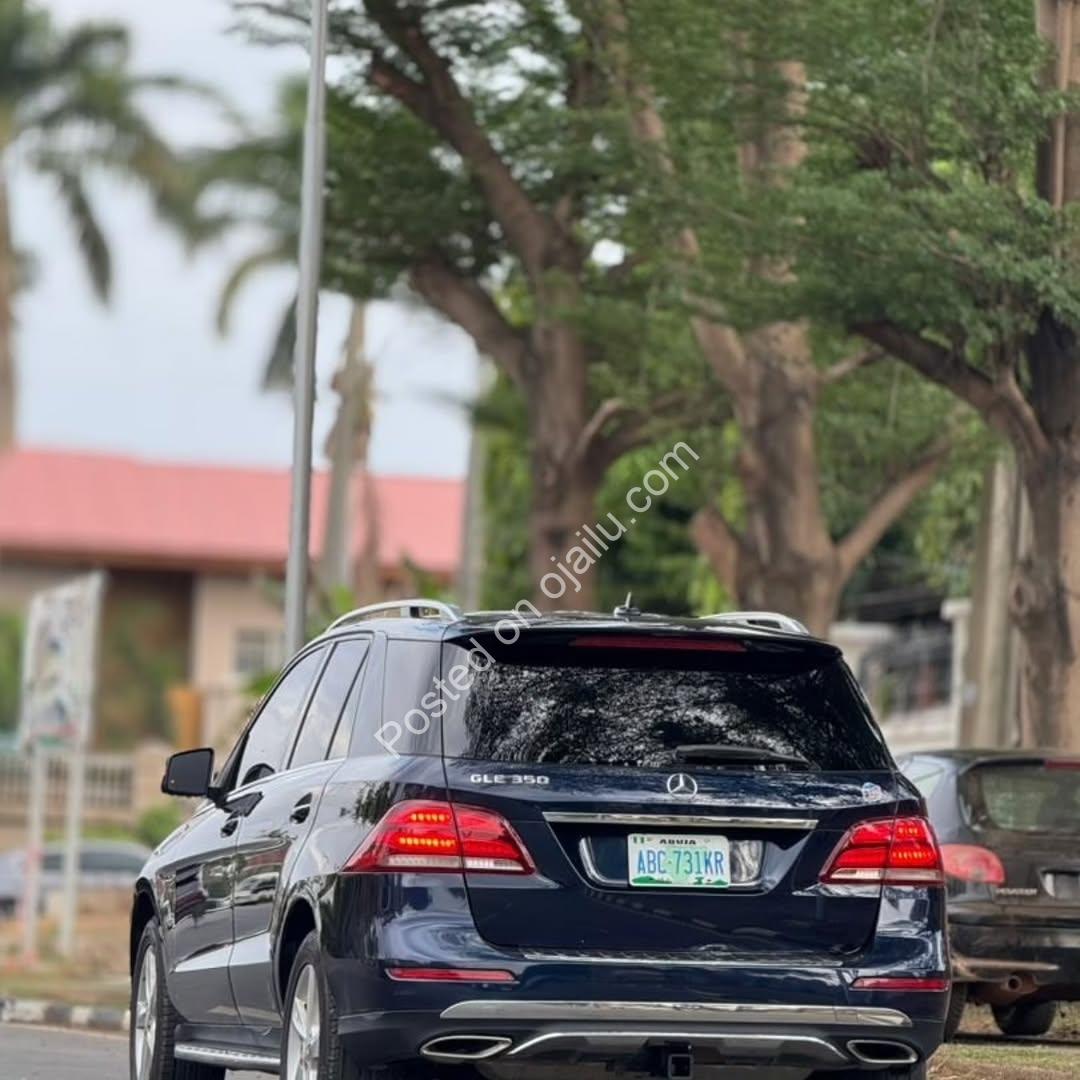 Abuja’s Ultimate Luxury SUV: Drive in Pristine Prestige