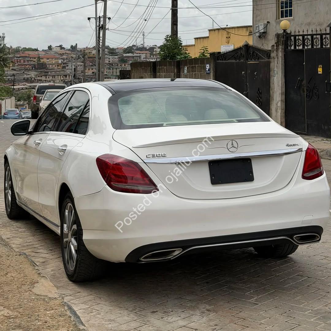 Drive Luxury Home: 2016 C300, Full Options, Pano Roof!
