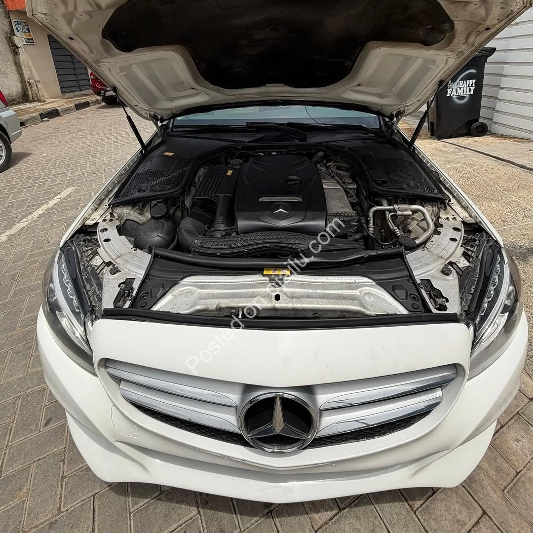 Drive Luxury Home: 2016 C300, Full Options, Pano Roof!