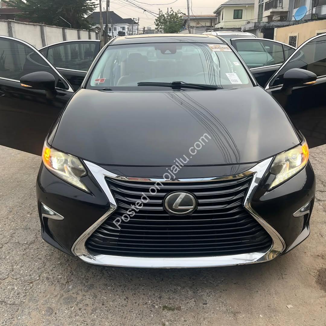 Lexus ES350 2017: Open-Roof Luxury, Now Yours in Lagos