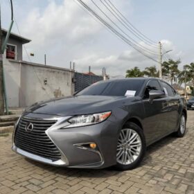 24-Hour Deal: Luxury Lexus ES350