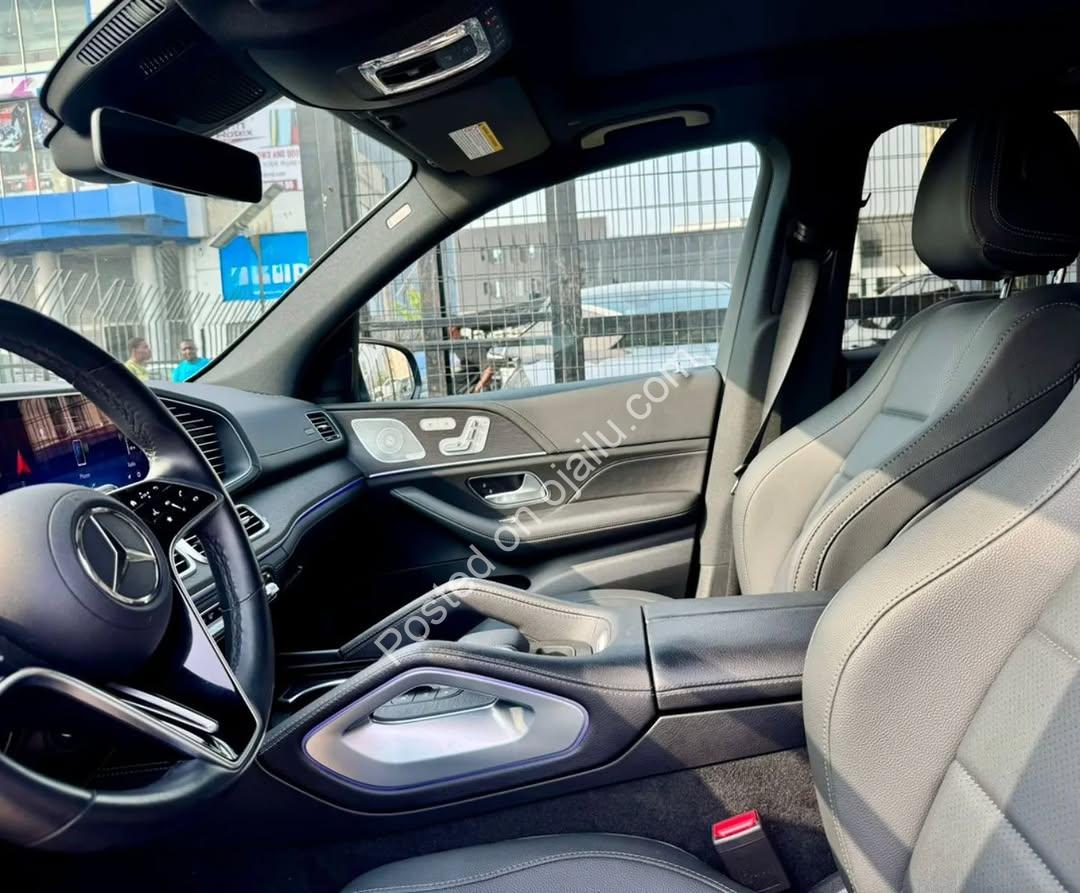 2024 Mercedes GLE450: Luxury SUV with Hybrid Power & AMG Style