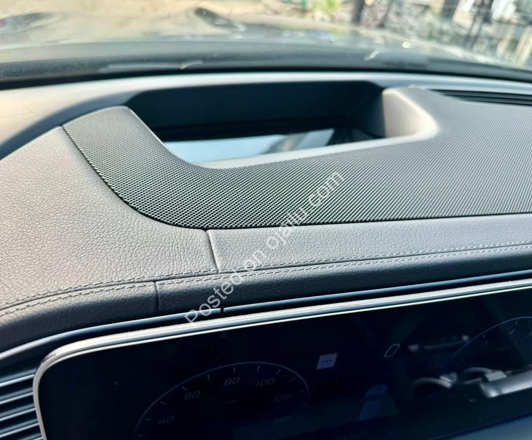 2024 Mercedes GLE450: Luxury SUV with Hybrid Power & AMG Style