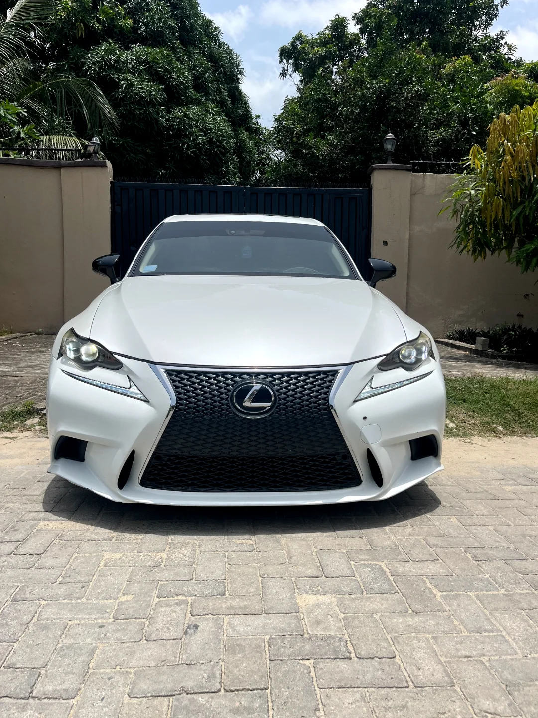 2014 Lexus IS250: Luxury Redefined, 21m