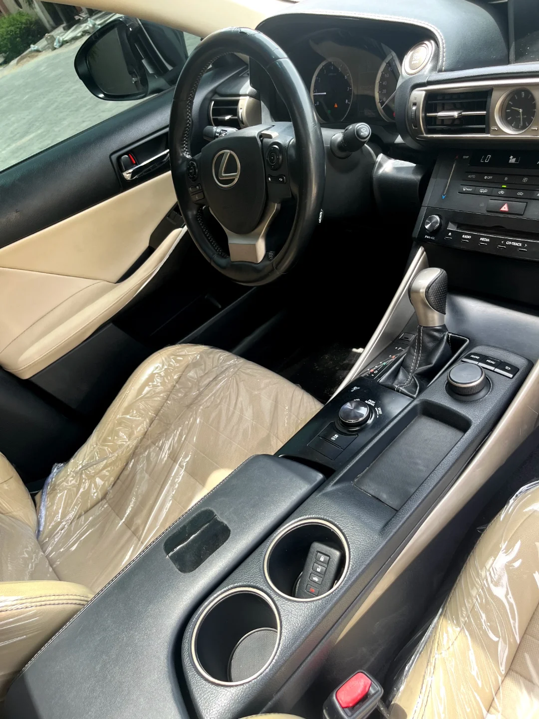 2014 Lexus IS250: Luxury Redefined, 21m