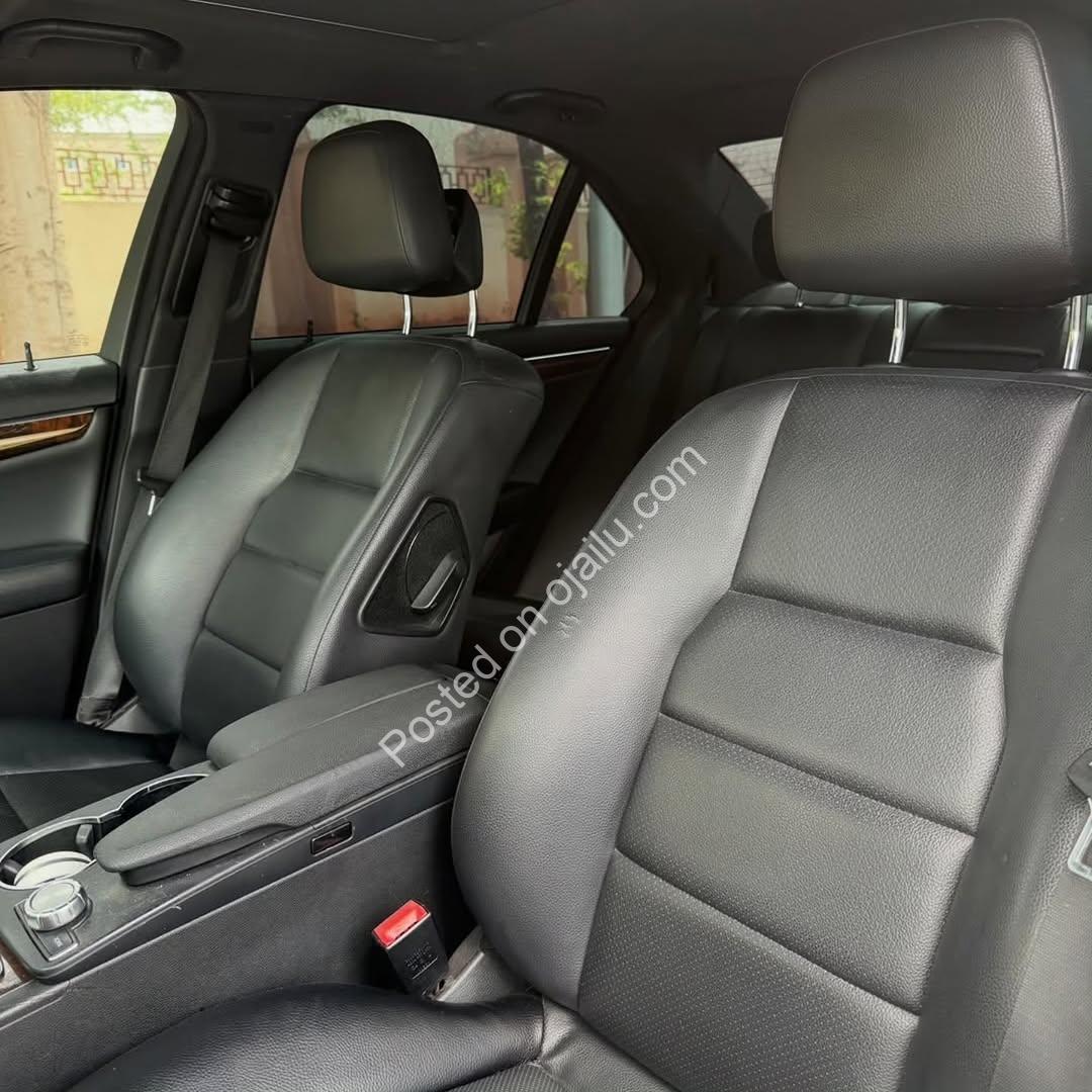 Executive Legend: 2013 C300 W204 – Buy & Drive Ready
