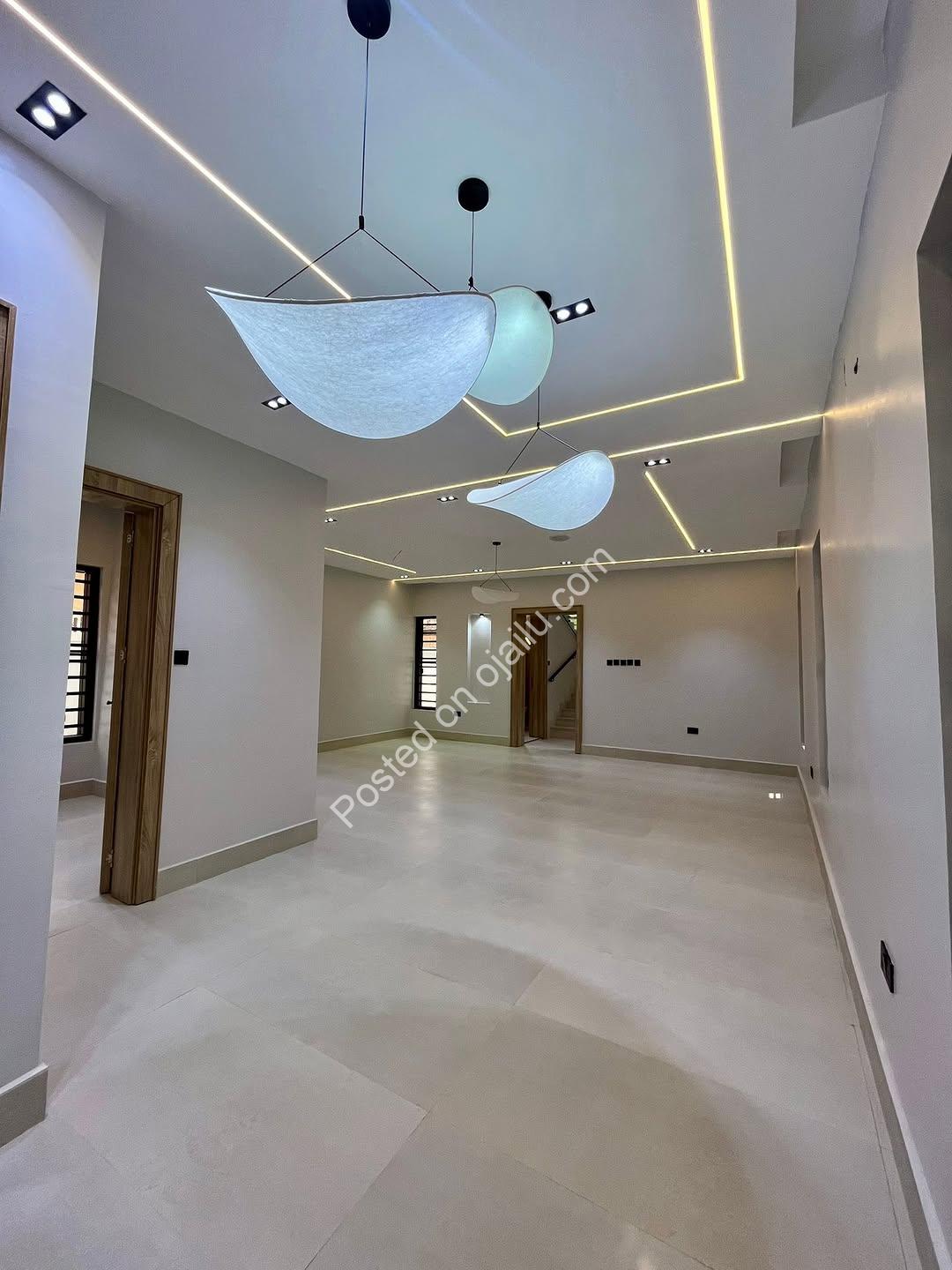 Elegant 4-Bed Estate Home in Prime Independence Layout