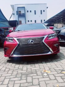2016 Lexus ES350 – Flawless & Drive-Ready