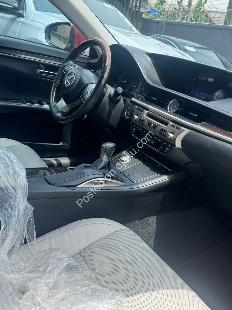2016 Lexus ES350 – Flawless & Drive-Ready, Just Buy & Enjoy!