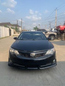 “Own the Road in This Impeccable 2013 Camry SE – No Stories