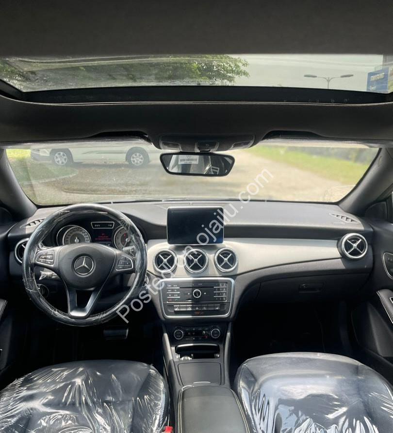 8M Mercedes CLA250 4MATIC – Panoramic View Awaits