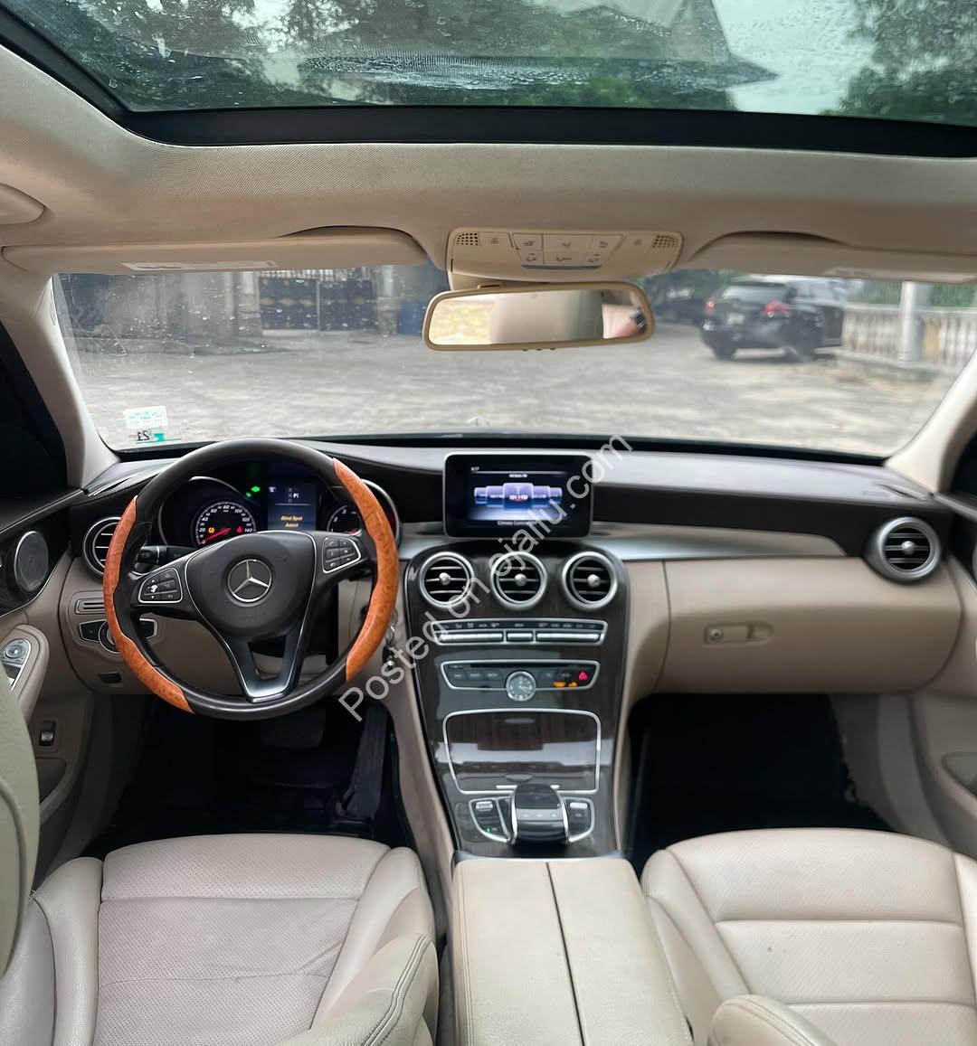 2016 Mercedes C300: Panoramic Luxury in Lagos