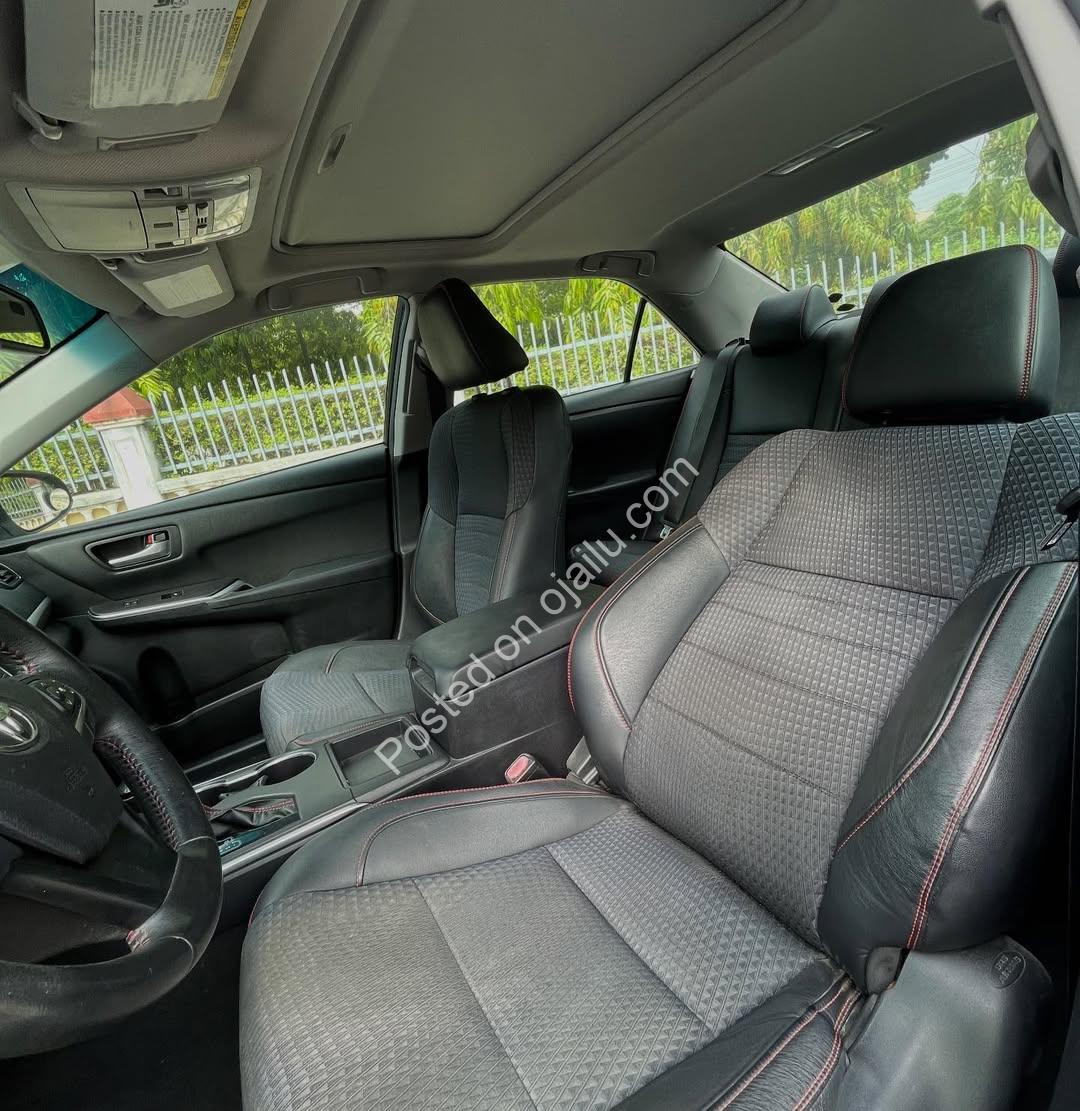 Elite 2015 Camry SE: Sunroof + Reverse Camera, Just in!