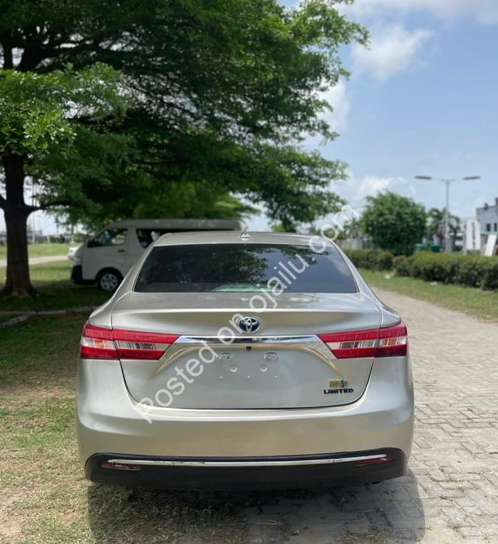 Toyota Avalon Hybrid: Unbeatable 19.8M Naira Luxury