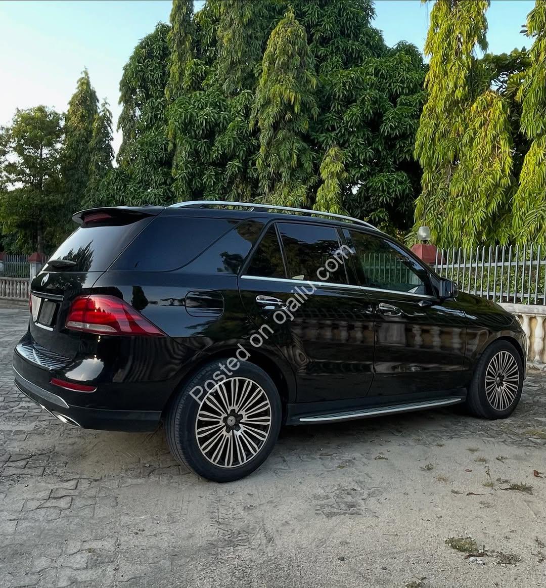 2017 Mercedes GLE350: Luxury SUV, Only ₦27.5M!