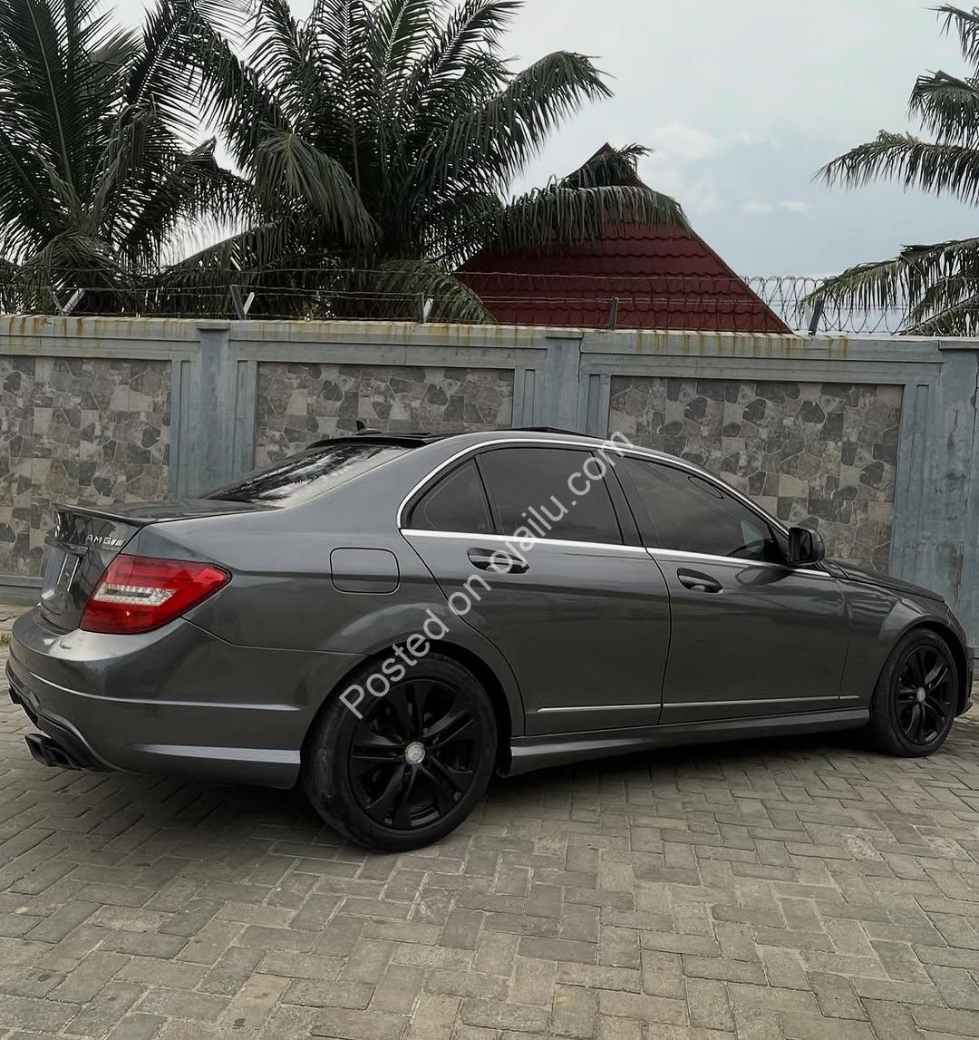 2009 AMG-Styled C350 – Panoramic Roof, 8M Naira