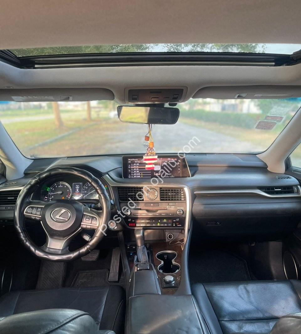 Luxury Toyota Venza: 22M Naira Only