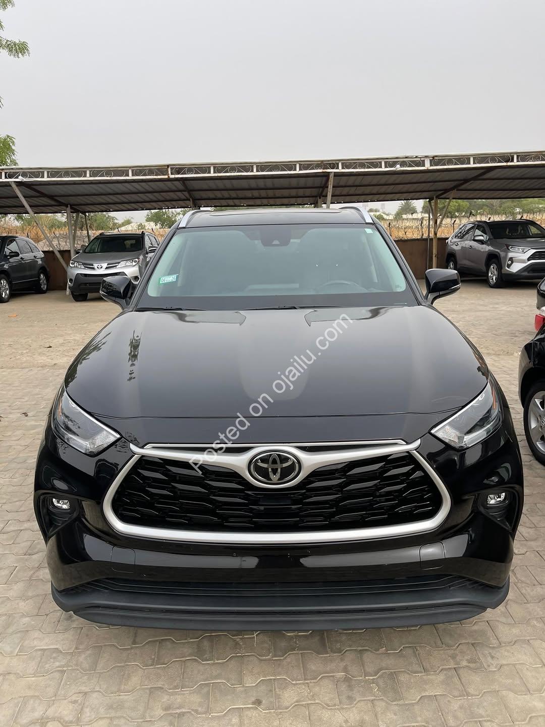 Toyota Highlander XLE V6: Luxury & Power, Priced at ₦58M