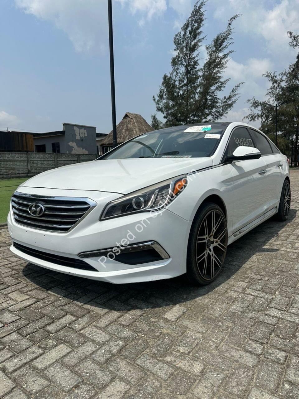 2016 Sonata: Panoramic Sunroof + High Tech Bliss