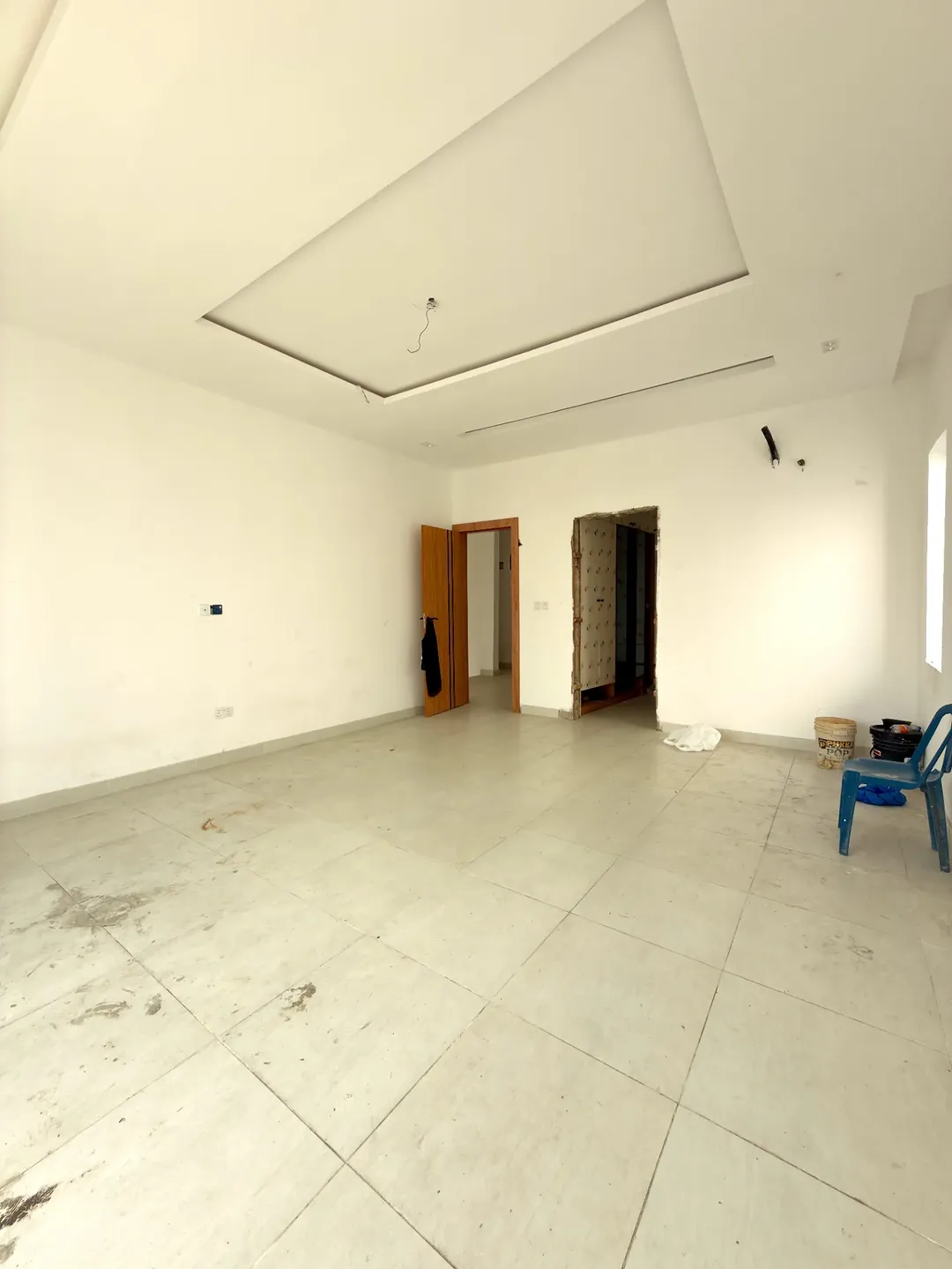 Dream Home Alert: 4BED Ensuite Paradise in Chevron Toll