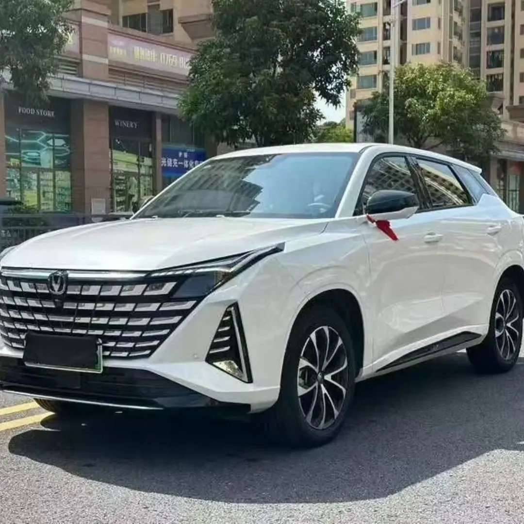 1,200KM RANGE. NO FUEL ANXIETY. SPACESHIP STYLE.