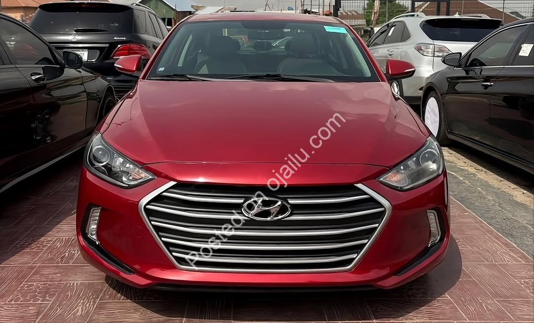 2017 Elantra Limited: Luxury Meets Legendary Fuel Economy