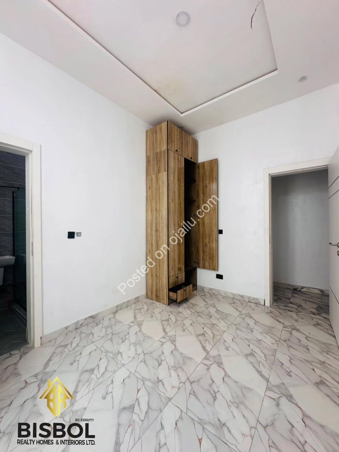 Move-In Ready 4-Bed Duplex in Gated Lekki Estate