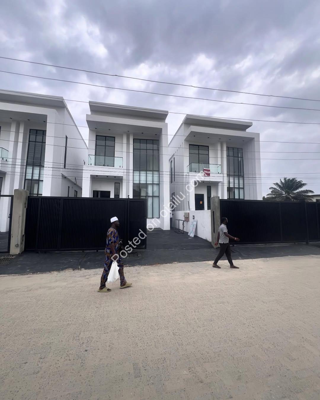 Elegant 4-Bedroom Duplex in Prime Ajah, Lekki