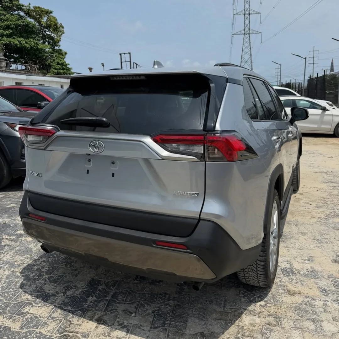 2019 Toyota RAV4 Limited – Reserve Yours Now at a Discounted Pre-Order Price
