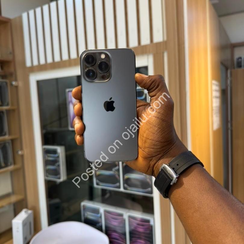 Unlock Premium Power: iPhone 13 Pro 128GB, 86% Battery, Flawless!