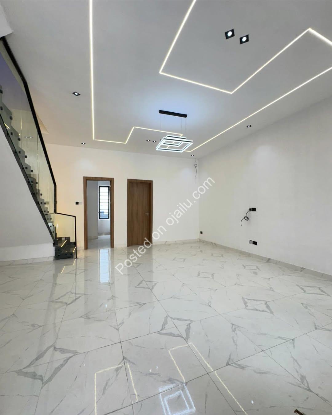 Stunning 4-Bed Terrace Duplex in Prime Ikota