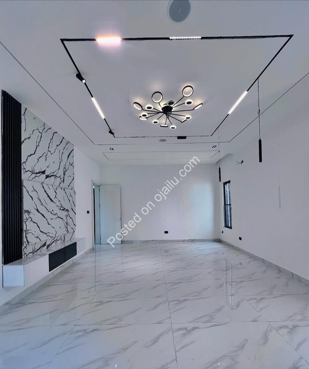 Chevron’s Finest: 5-Bedroom Haven with BQ