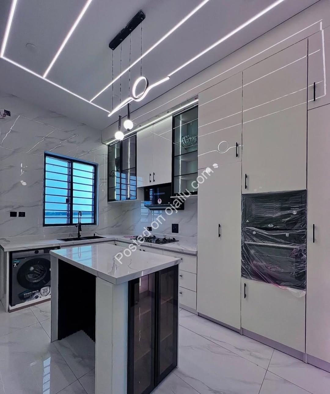 Chevron’s Finest: 5-Bedroom Haven with BQ