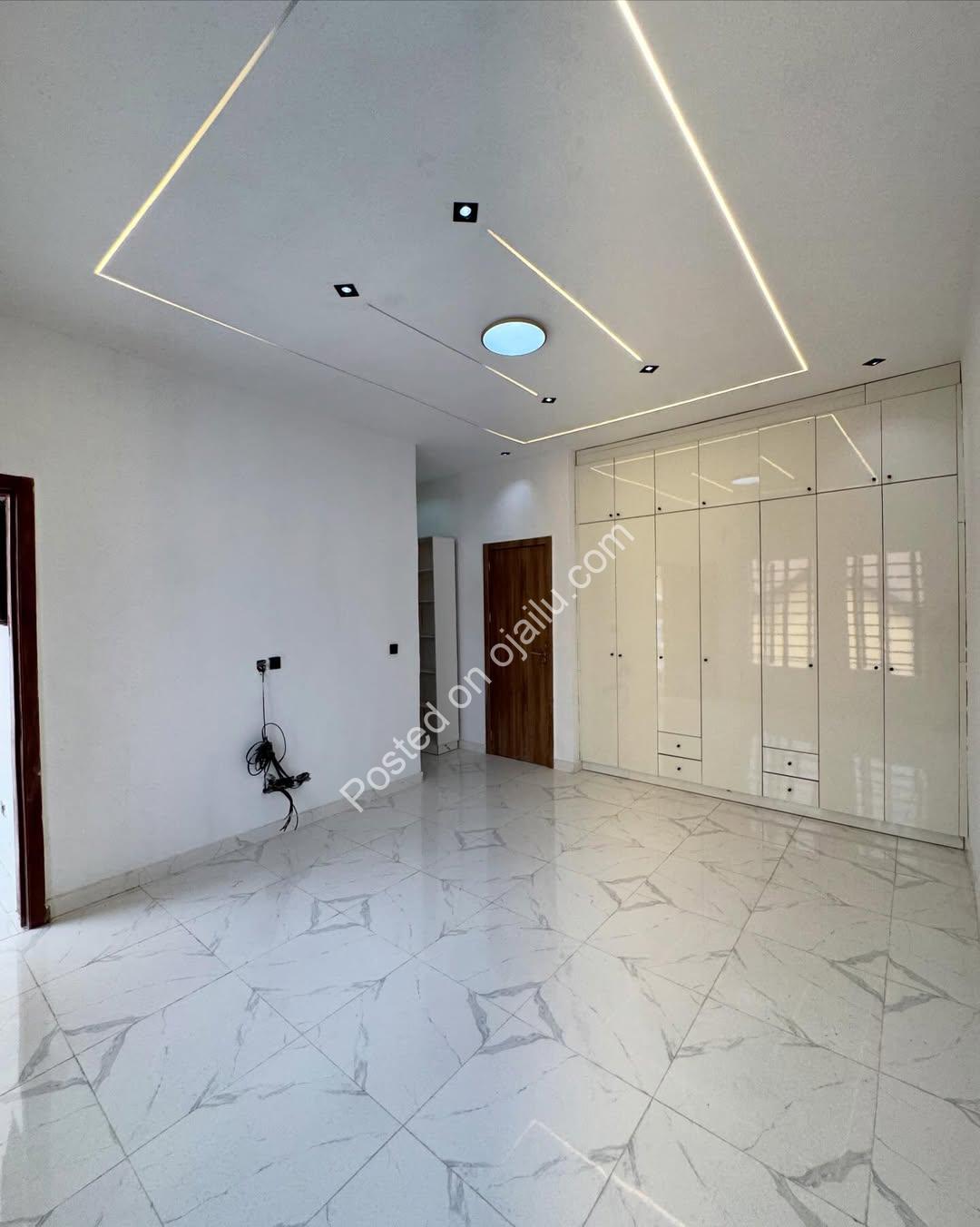 Stunning 4-Bed Terrace Duplex in Prime Ikota