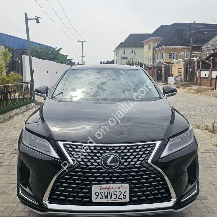 Luxury Lexus RX350: Accident-Free & Impeccable