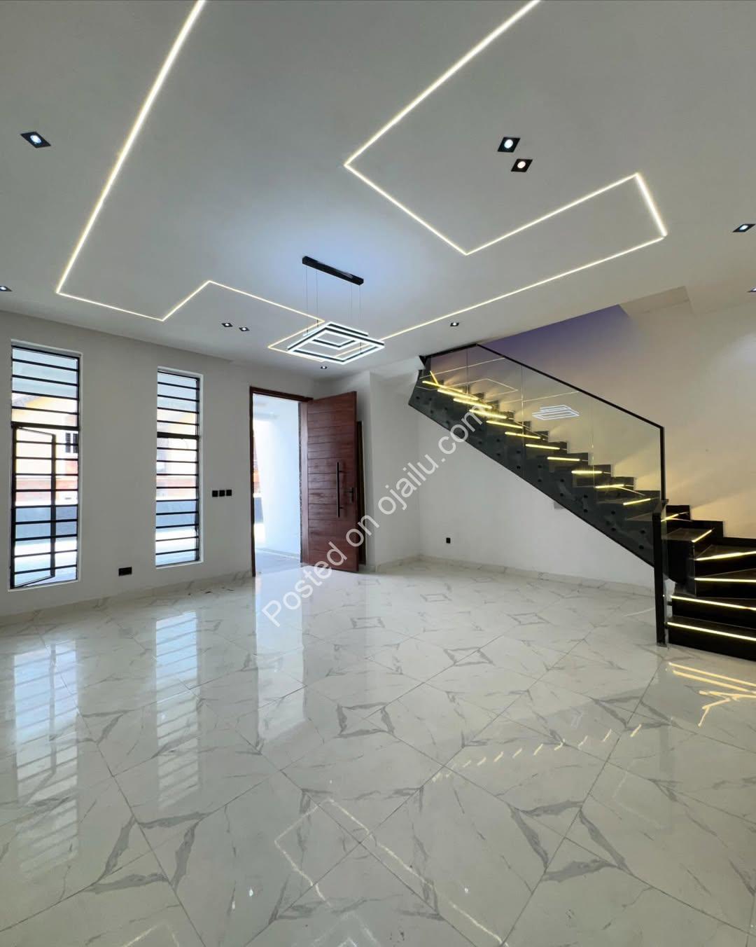 Stunning 4-Bed Terrace Duplex in Prime Ikota