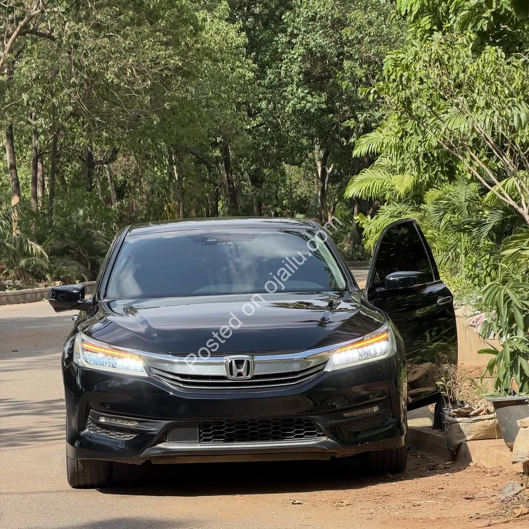 Barely Driven Honda Accord Touring: Pristine 2017, Duty Paid
