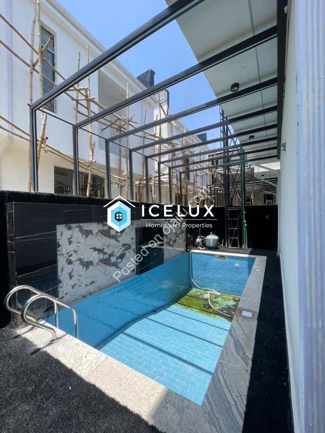 Orchid Lekki’s Ultimate 5-Bedroom Haven with Pool